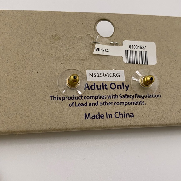 Beautiful Costume Jewelry- Necklace & Earrings - Picture 7 of 9